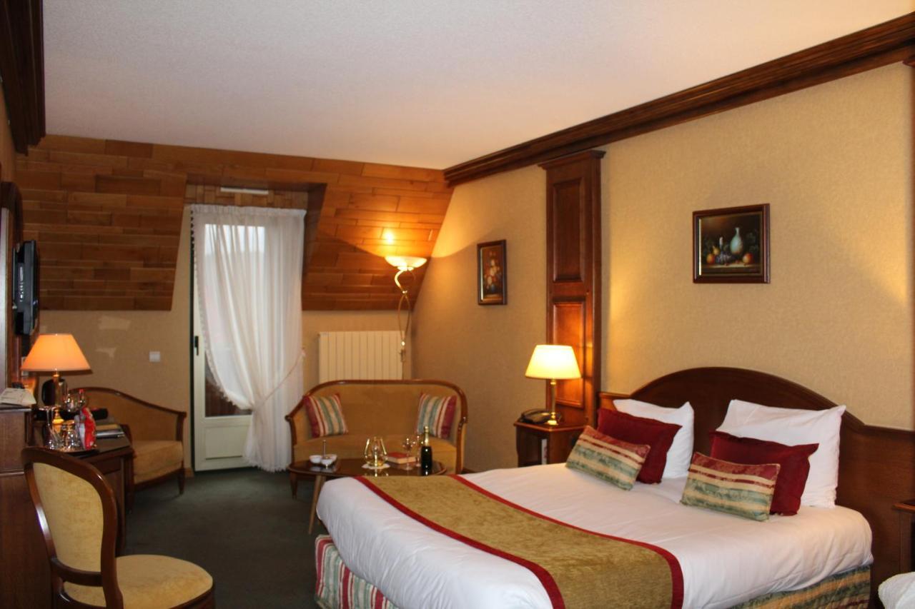 Hotel Le Mandelberg Mittelwihr Esterno foto