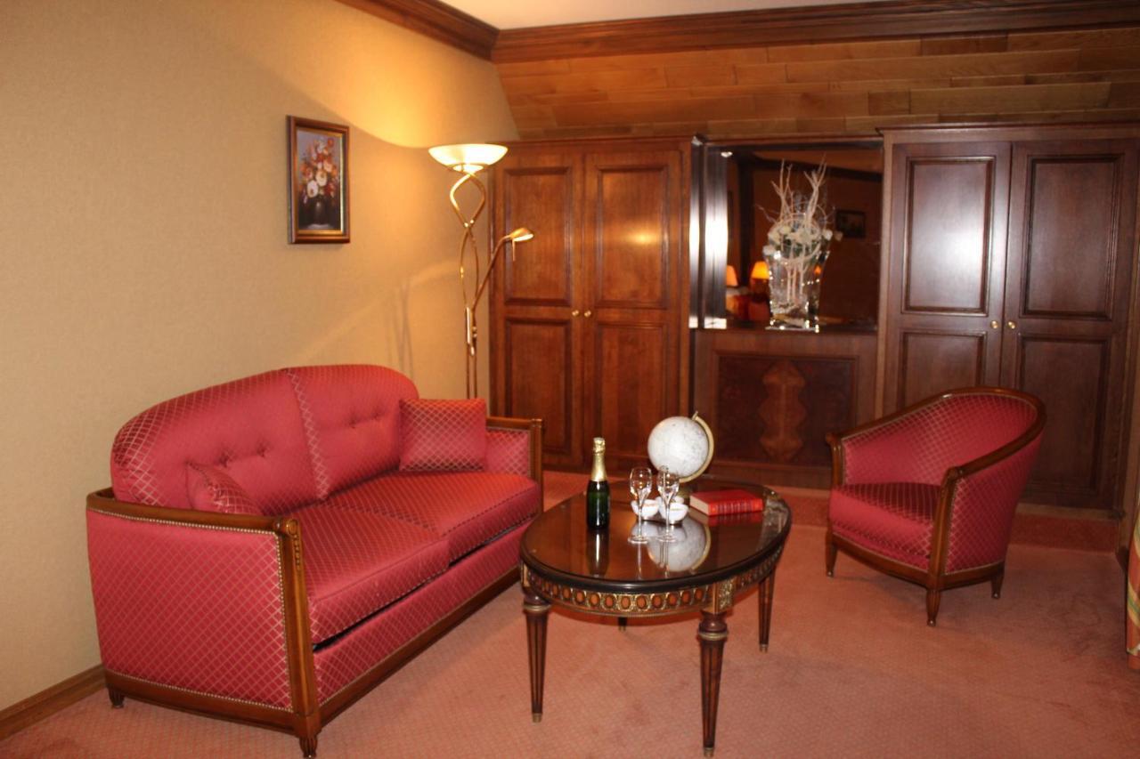 Hotel Le Mandelberg Mittelwihr Esterno foto