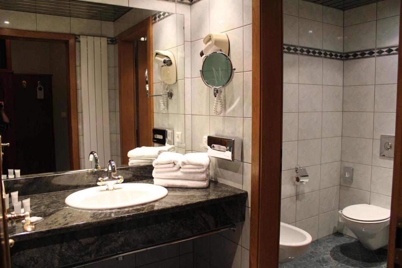 Hotel Le Mandelberg Mittelwihr Esterno foto