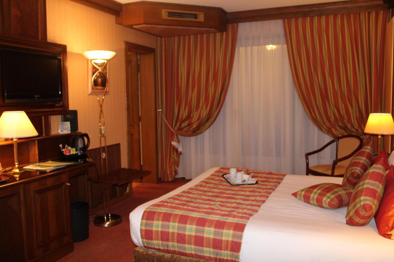 Hotel Le Mandelberg Mittelwihr Esterno foto